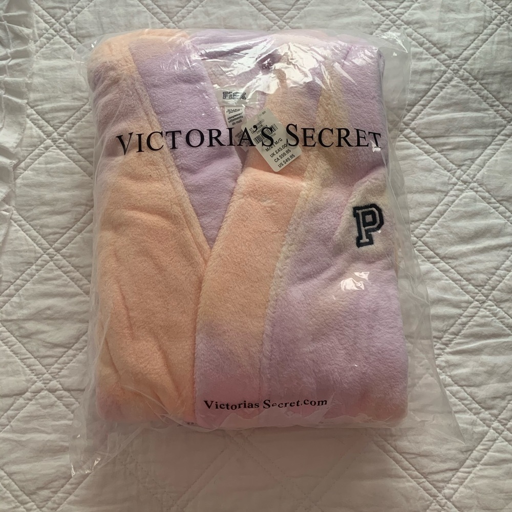 Victoria’s Secret PINK Robe